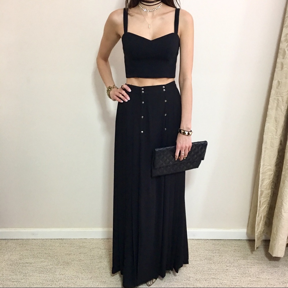 BCBG Pleated Maxi Skirt - Picture 3 of 4